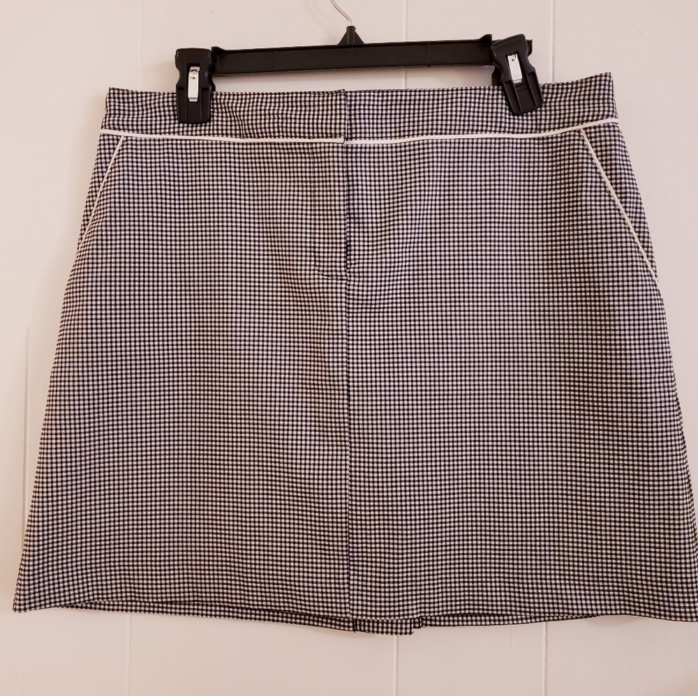 IZOD Skirt Women 8 Black Golf PerformX Black White Check Skort Stretch Active